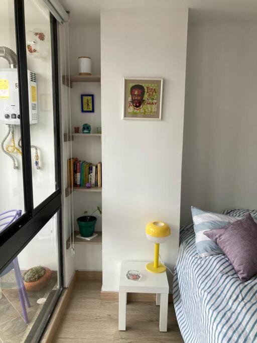 Apartamento Exterior Con Balcon *